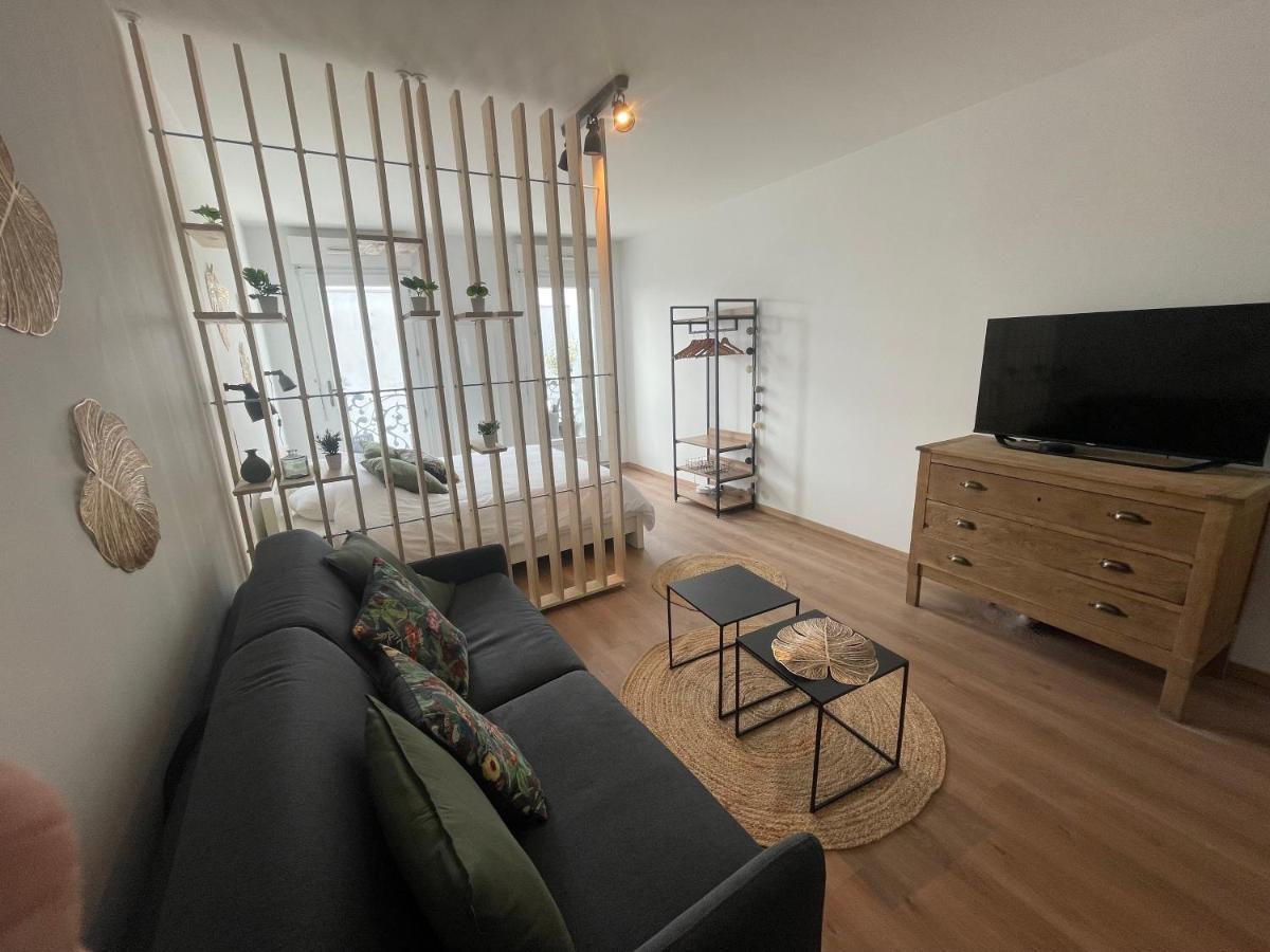 Alp Chartres - Grand Studio Avec Terrasse Et Parking Exterior photo